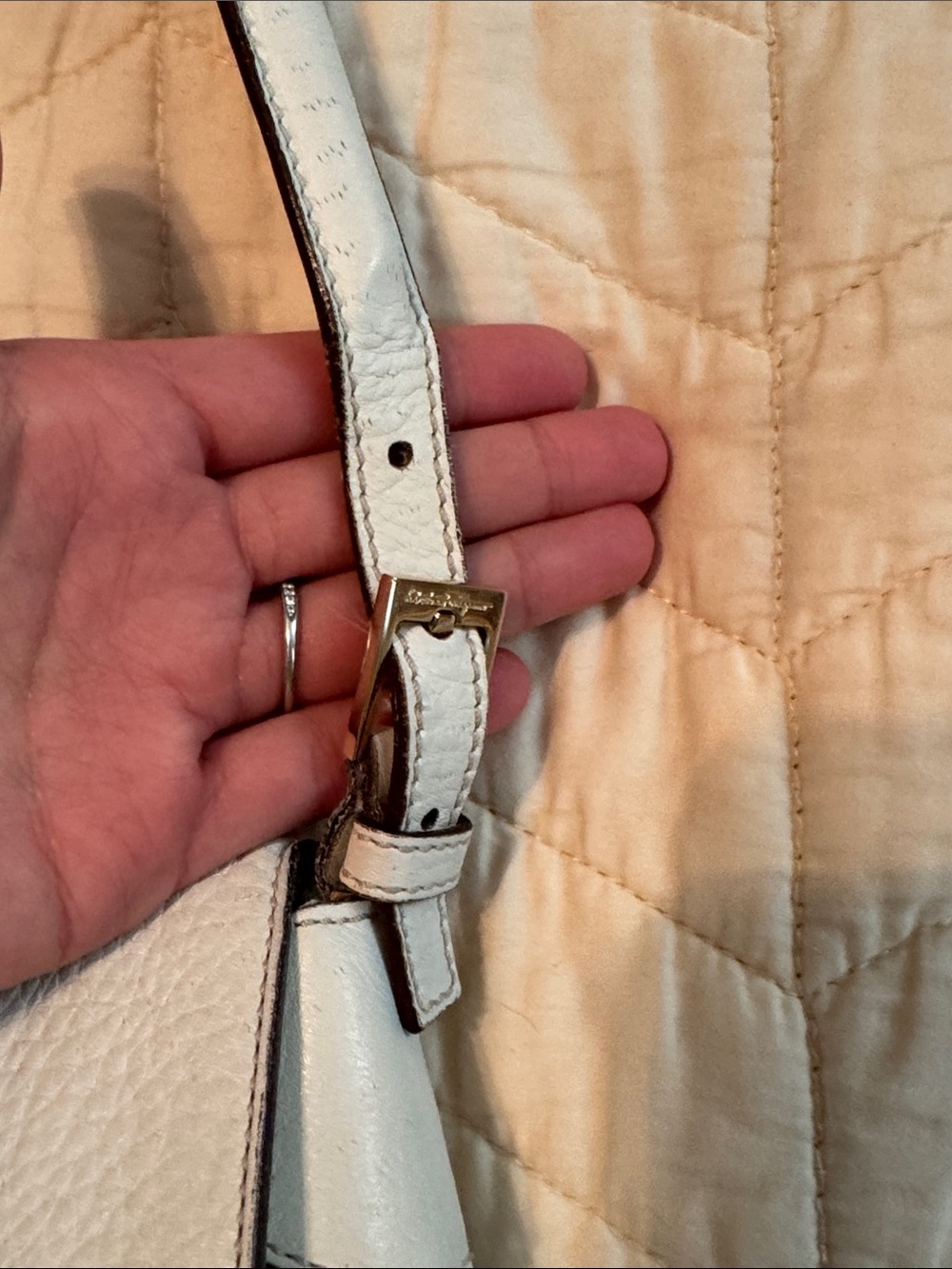 Salvatore Ferragamo Cream Leather Shoulder Bag with Gold Hardware - Picture 8 of 16